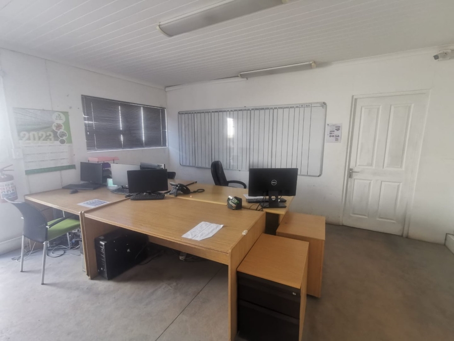 Commercial Property for Sale in Schaap Kraal Western Cape